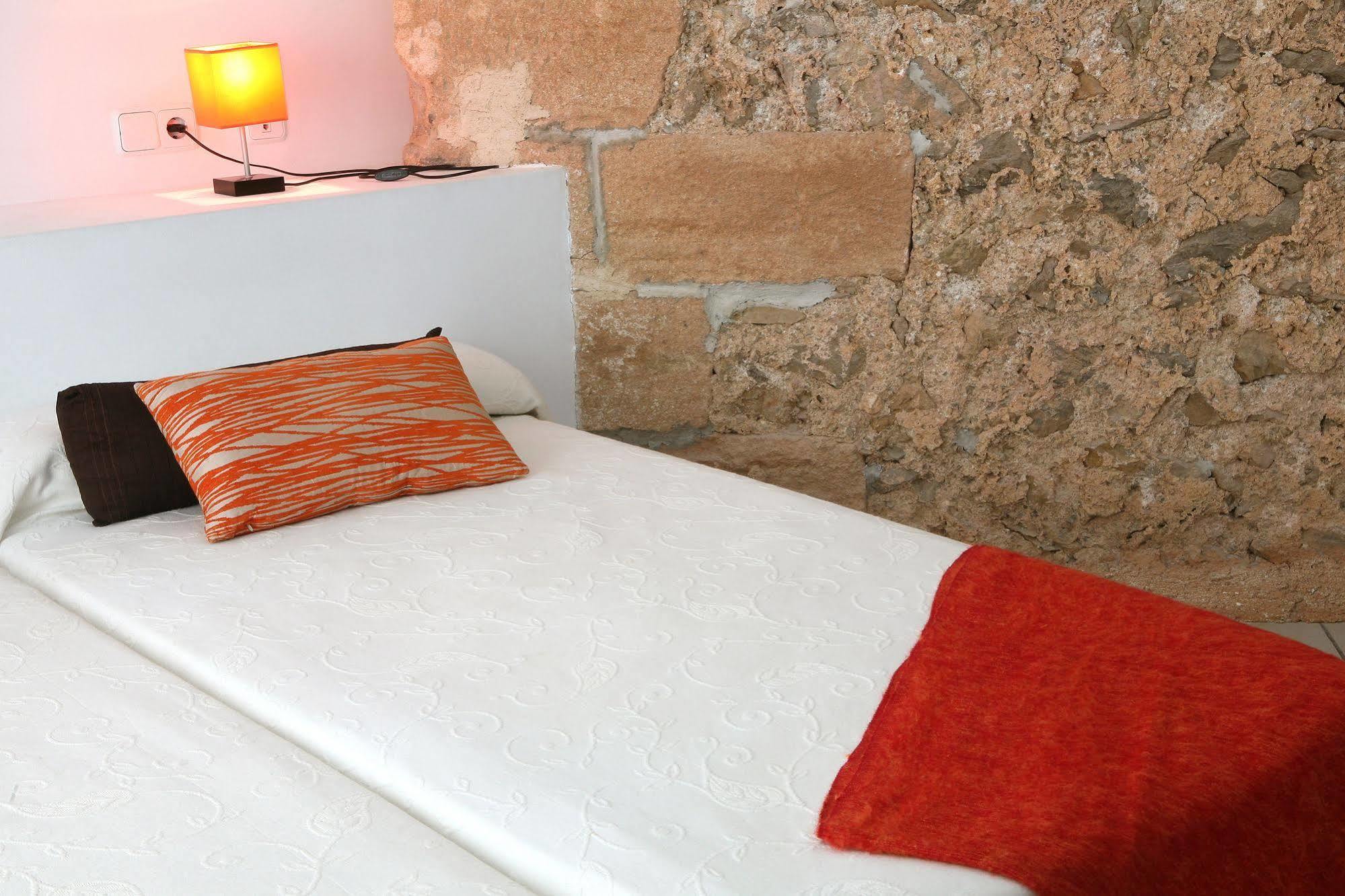Petit Hostatgeria Sant Salvador Hotel