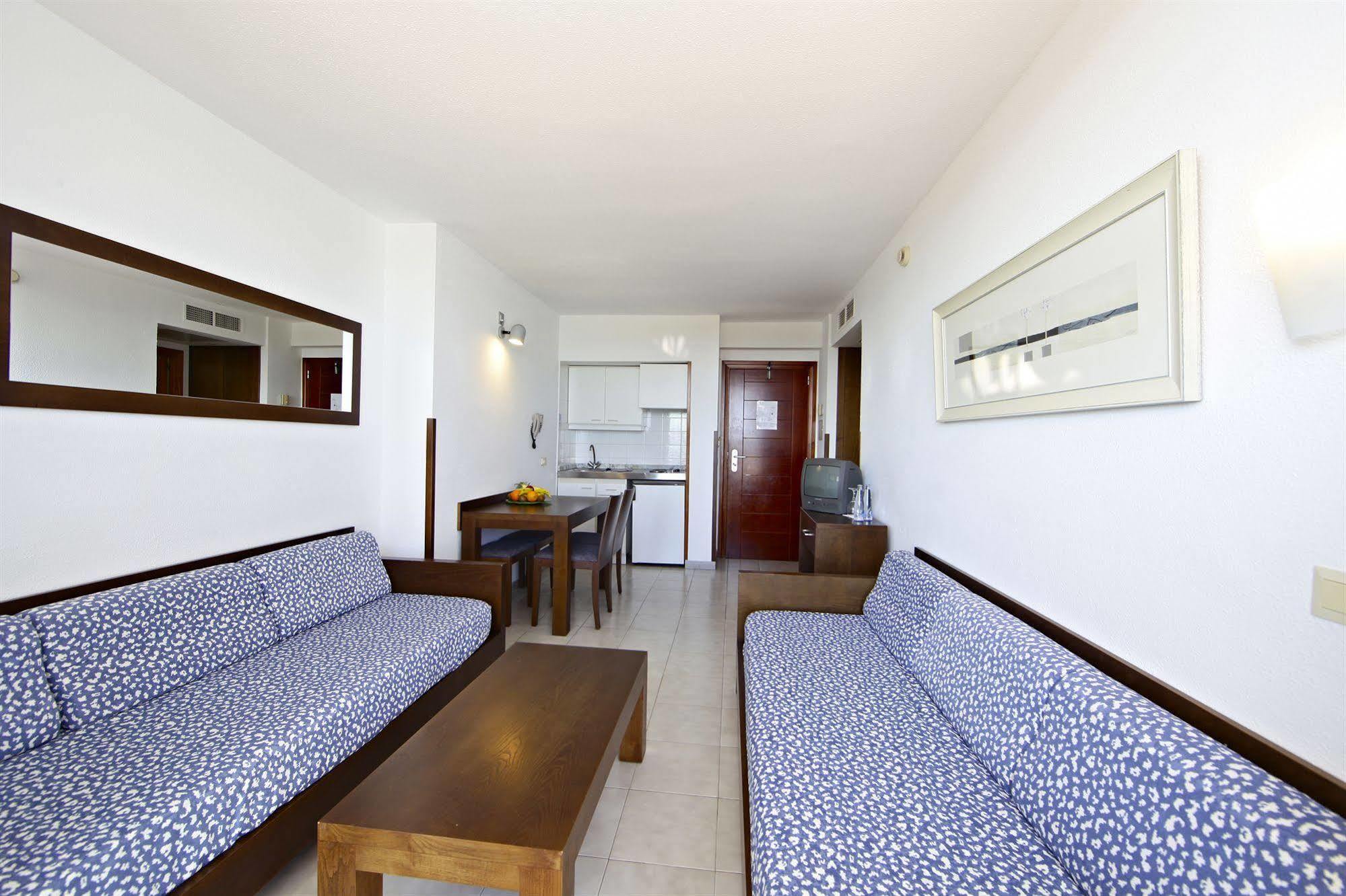 Apartahotel Viva Eden 4*