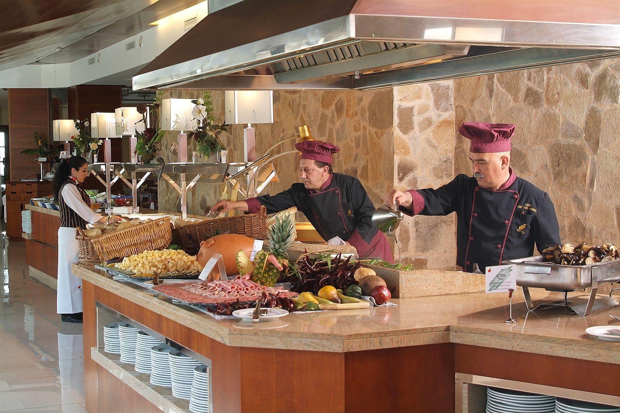 Apartahotel Viva Eden 4*