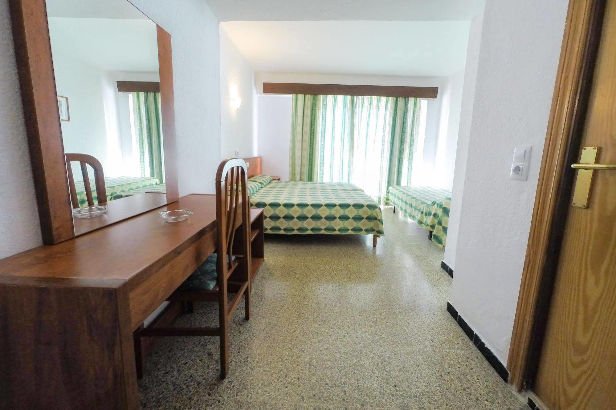 Hotel Hostal Lido