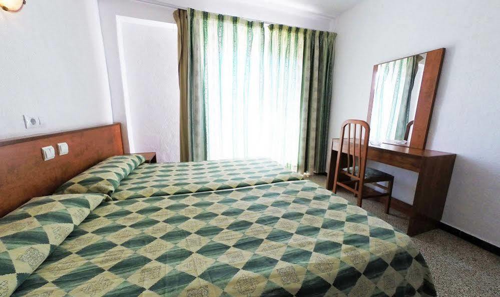 Hotel Hostal Lido *