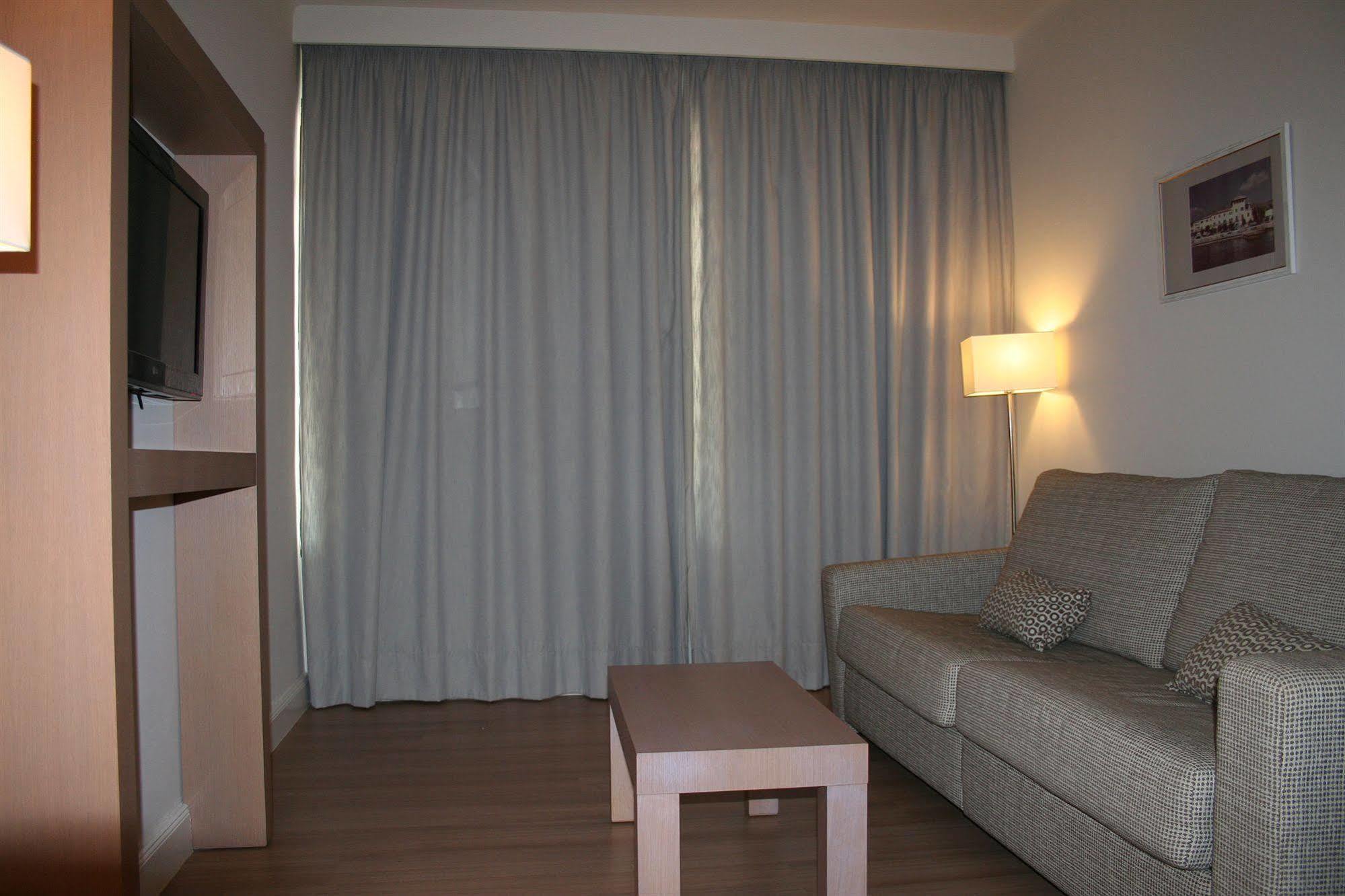 Hoposa Uyal Hotel 4*
