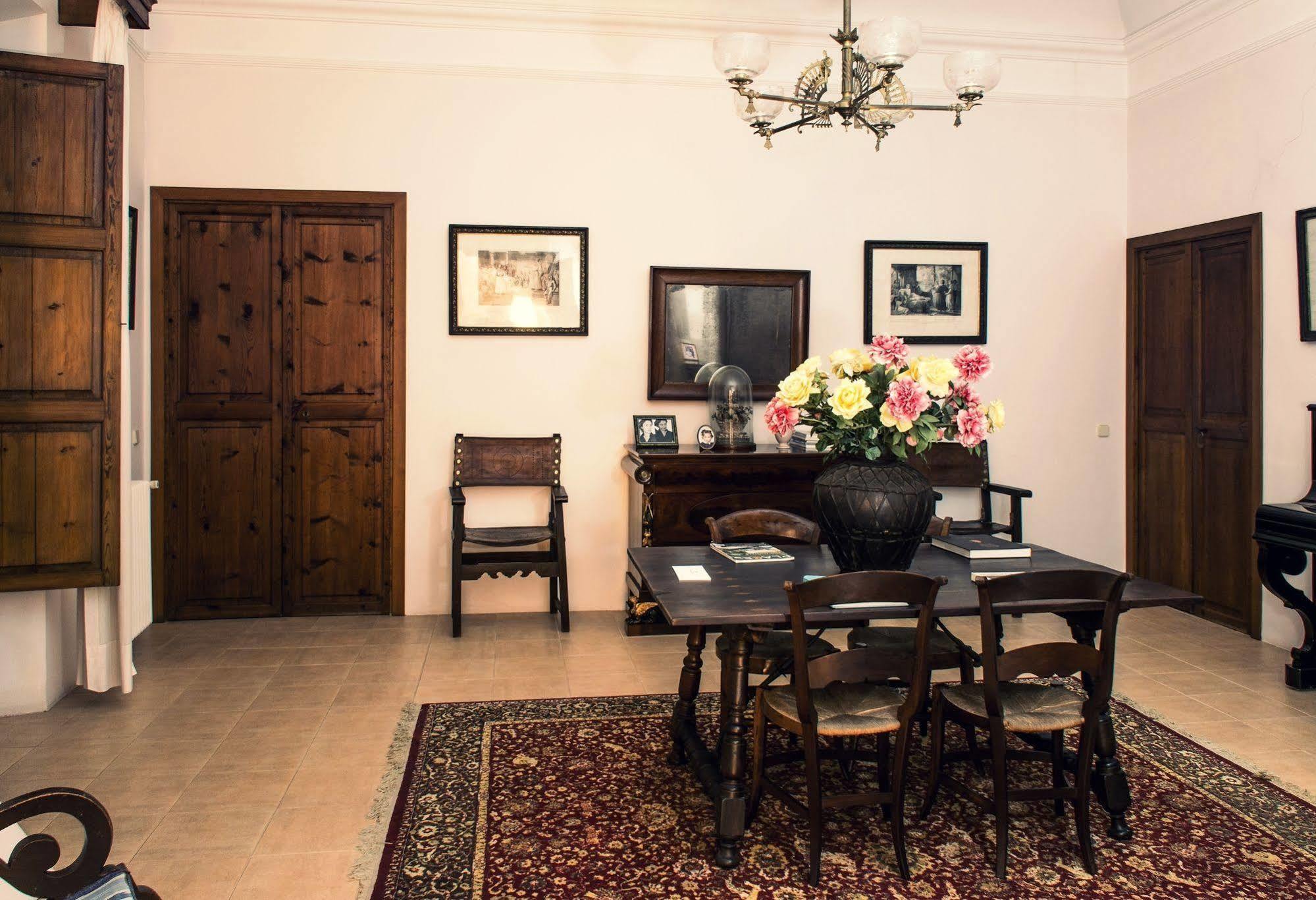 Hotel Moragues 4*