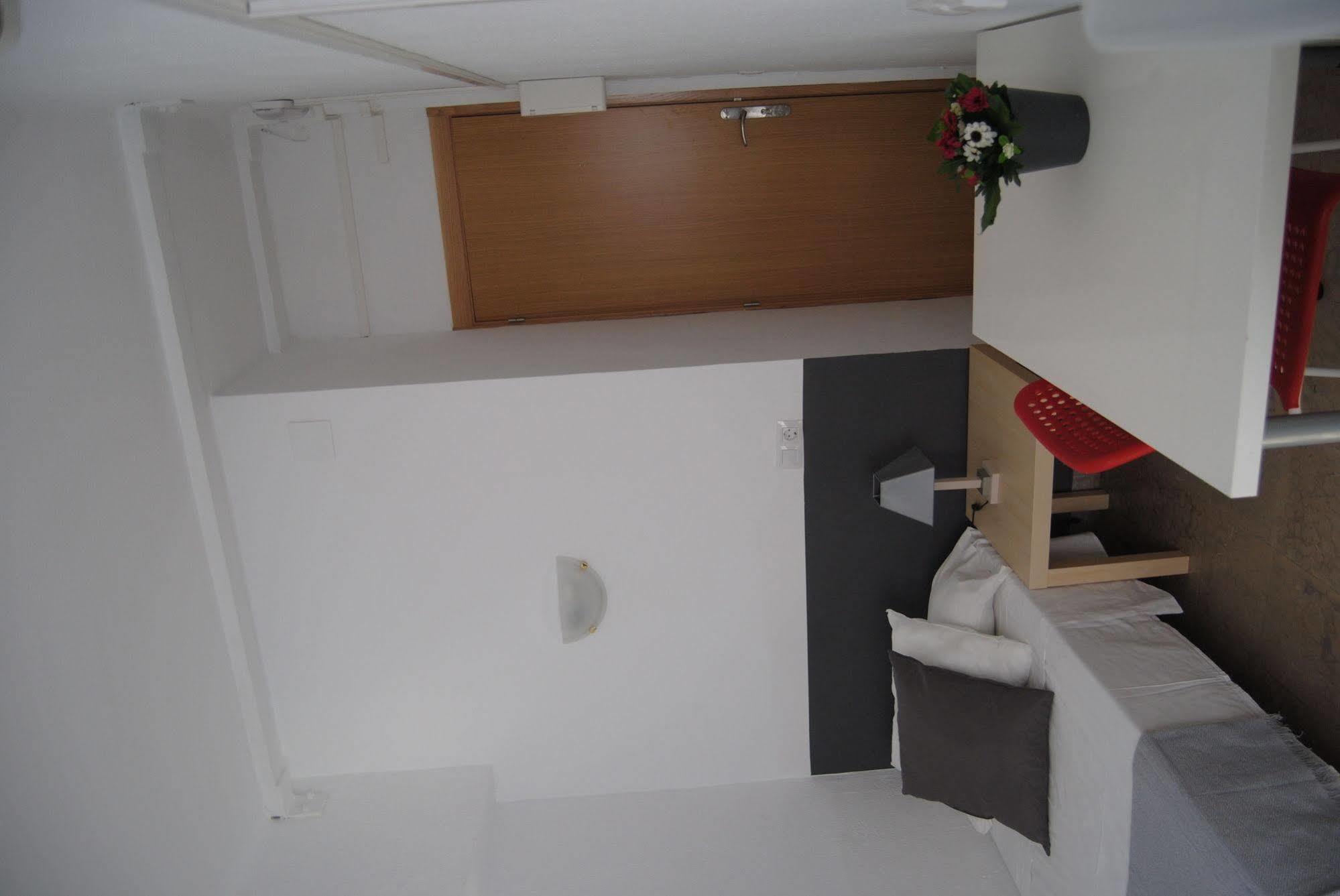 Forenna (adults Only) Hostel *