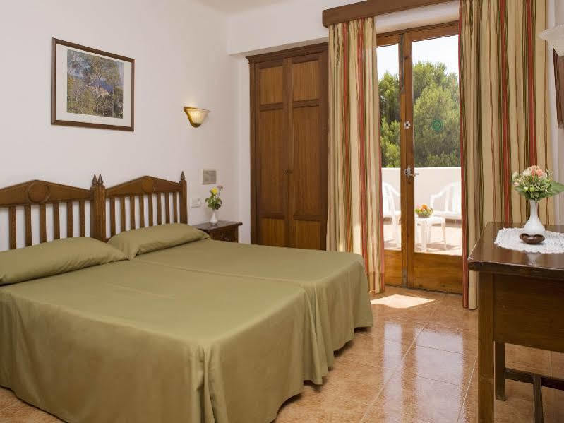 Hotel Ses Puntetes 3*
