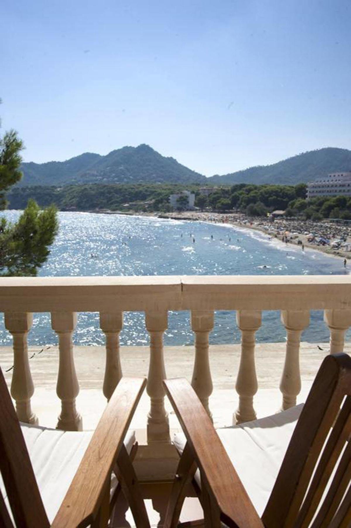 Cap Vermell