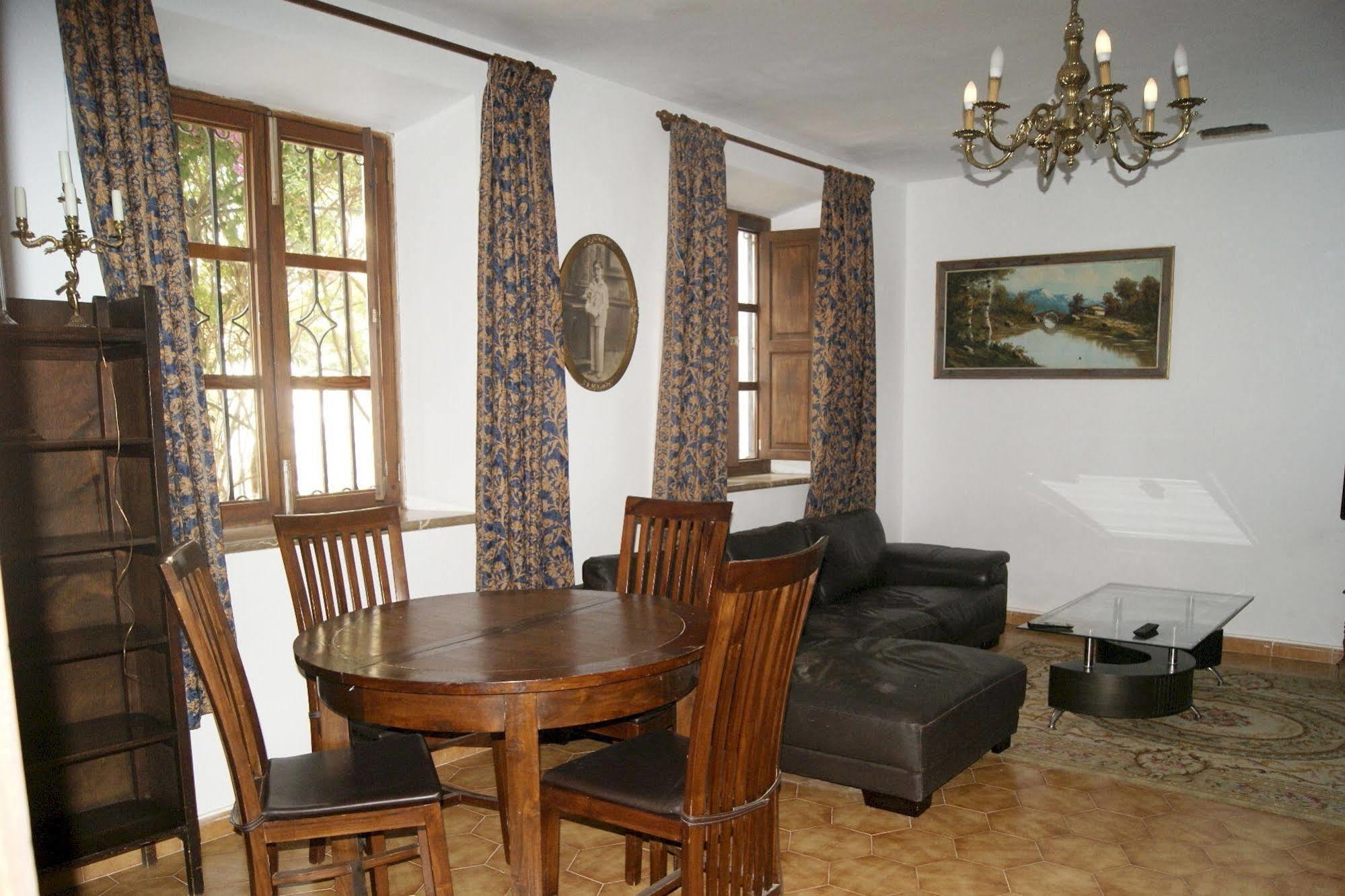 Residencial Rustic Lau Hostal Palma de Mallorca