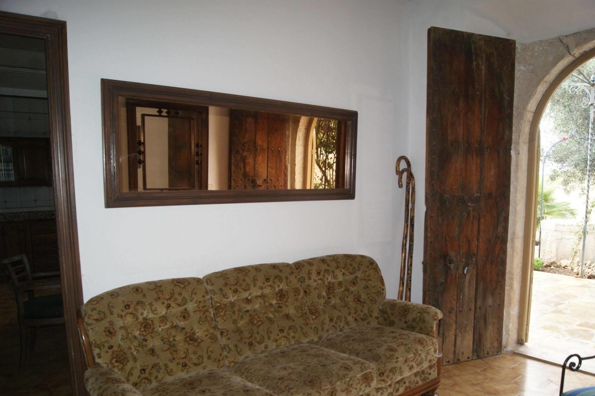 Residencial Rustic Lau Hostal Palma de Mallorca