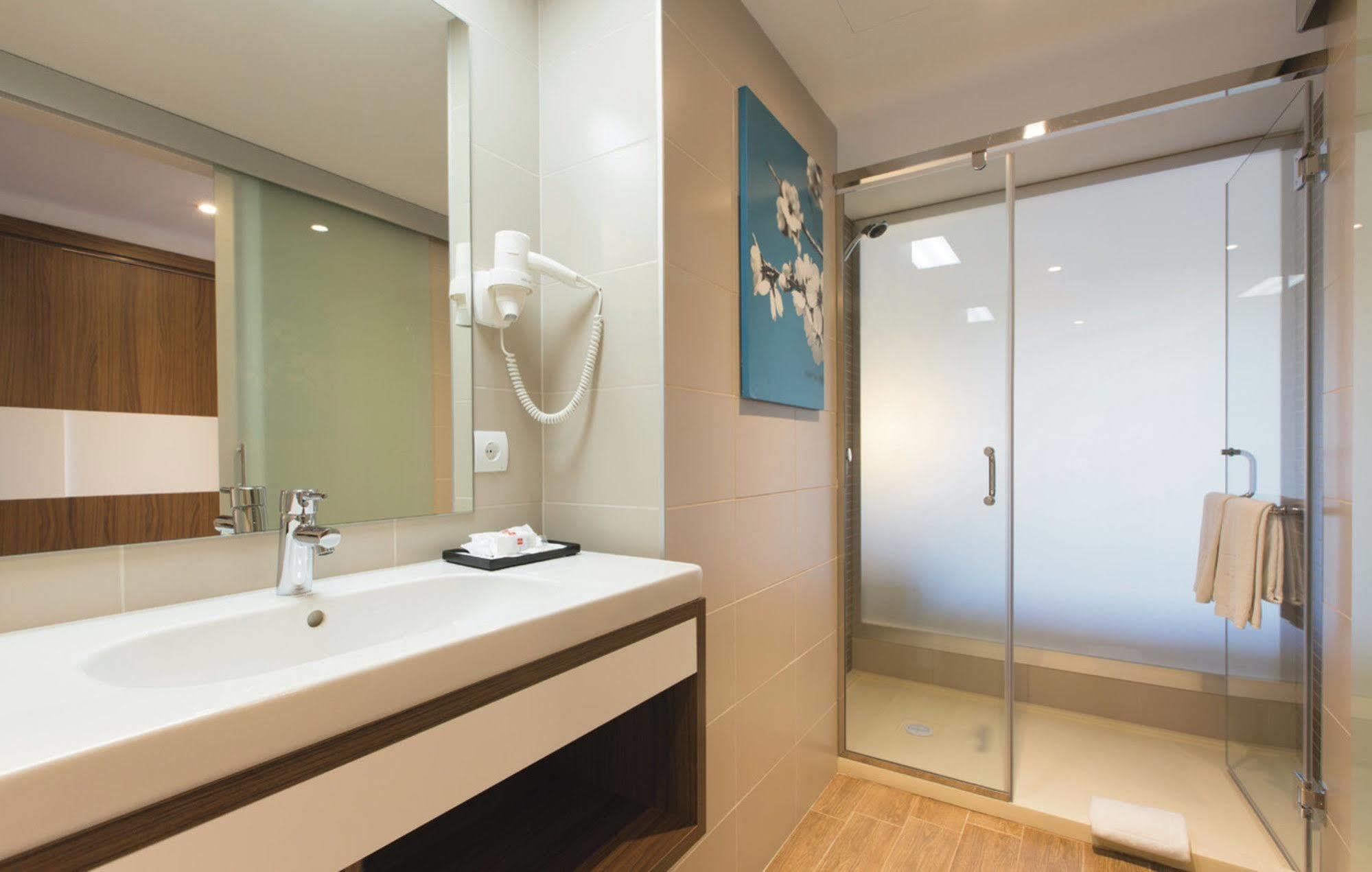 Riu Bravo Hotel 4*