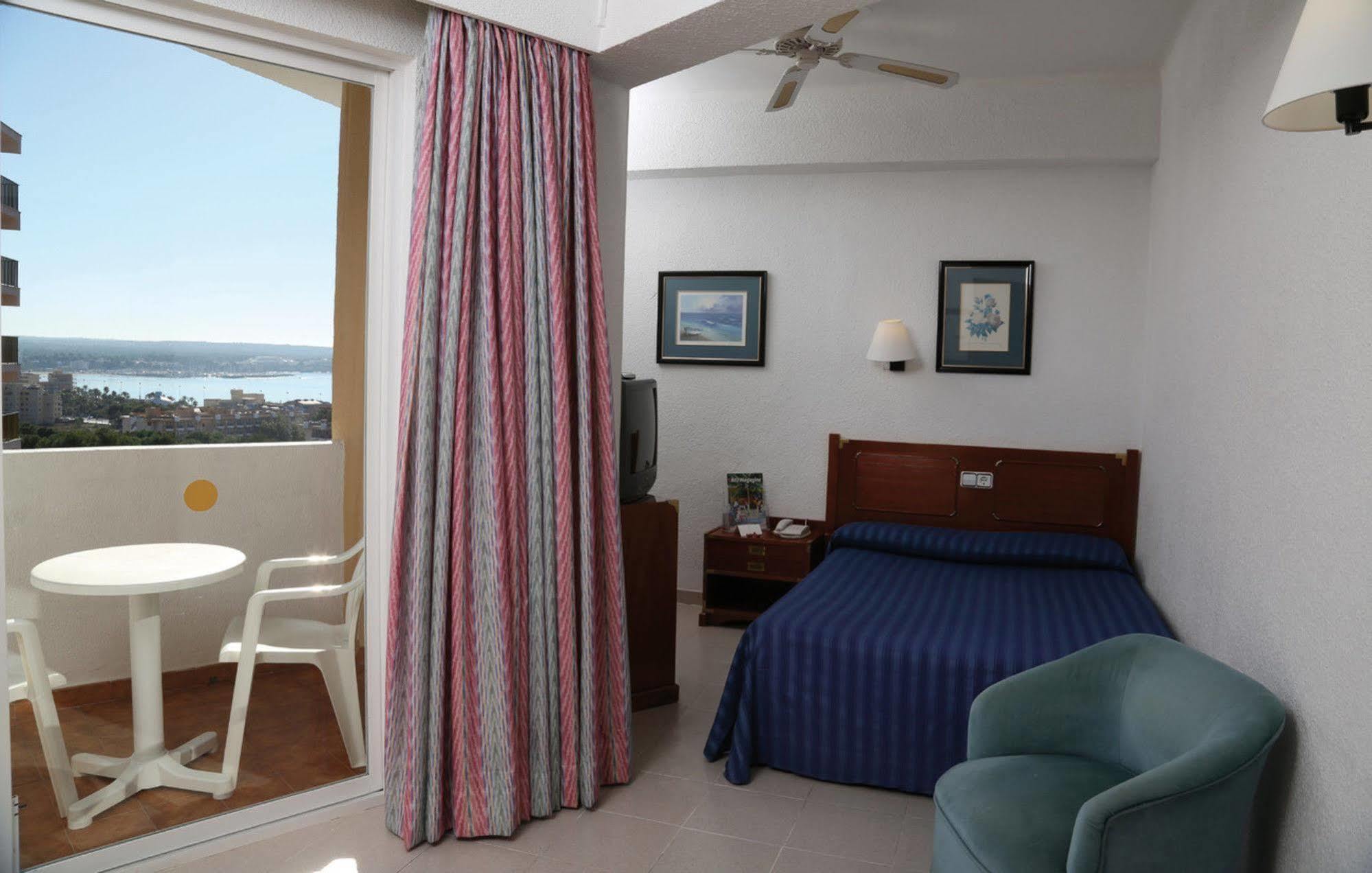 Riu Playa Park 3*