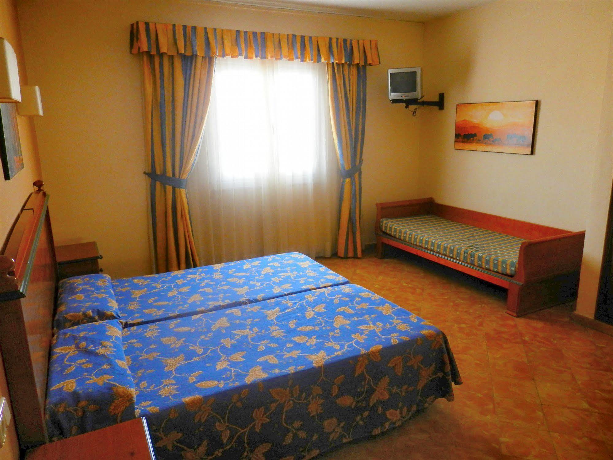 Playa Sol Hotel 2*