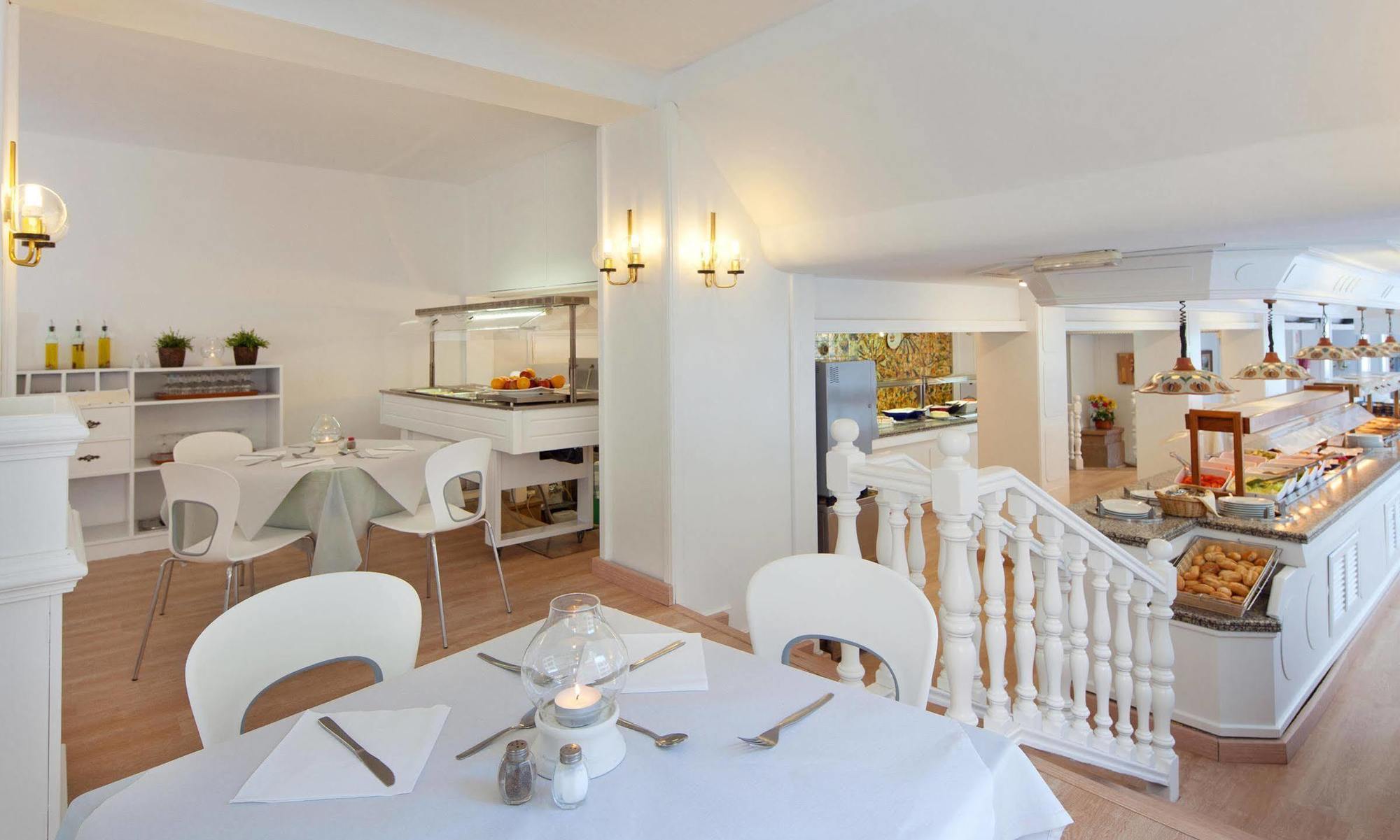 Whala!beach Hotel 3*
