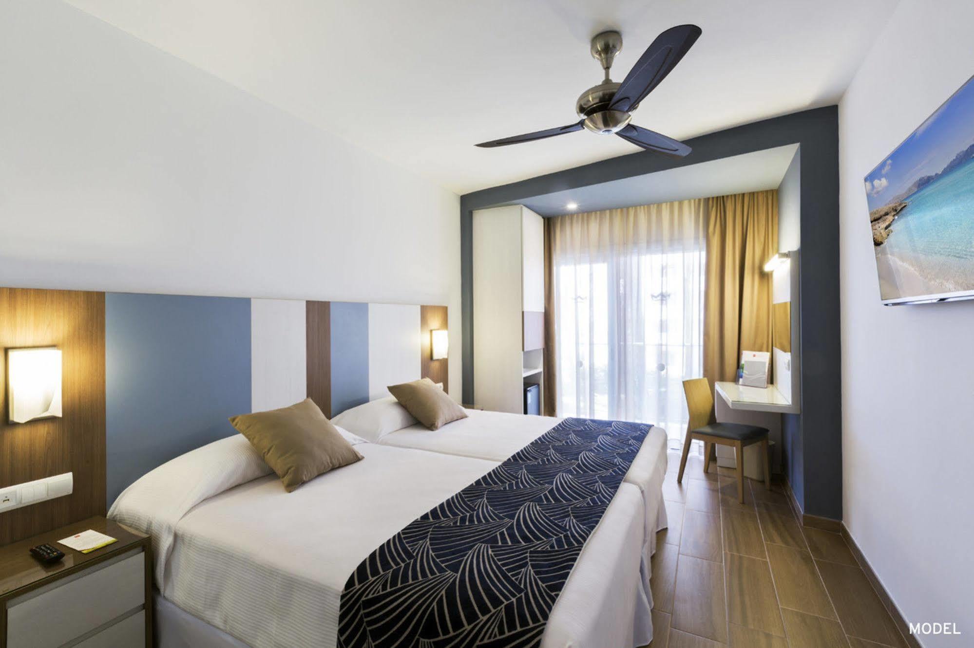Hotel Riu Festival 4*