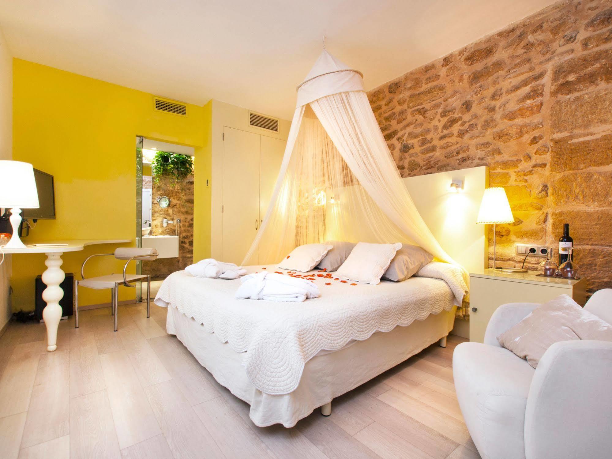 Cas Ferrer Nou Hotelet Hotel 4*