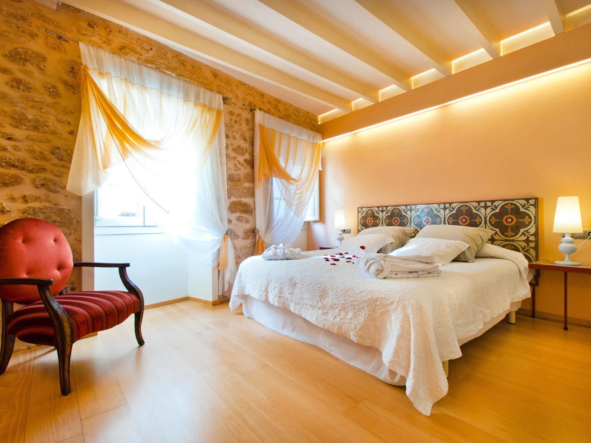 Cas Ferrer Nou Hotelet Hotel 4*