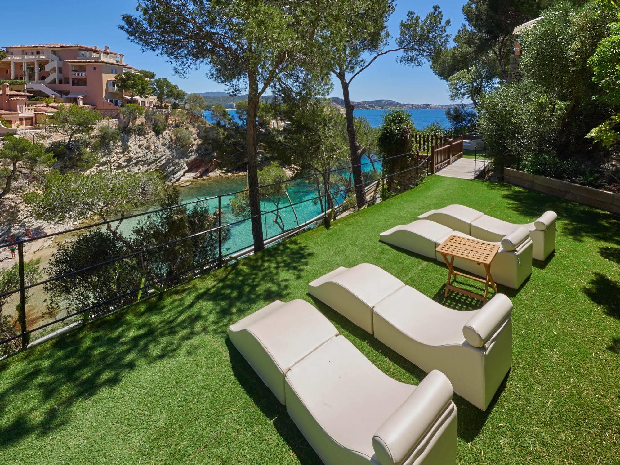 Hotel Petit Cala Fornells 5*