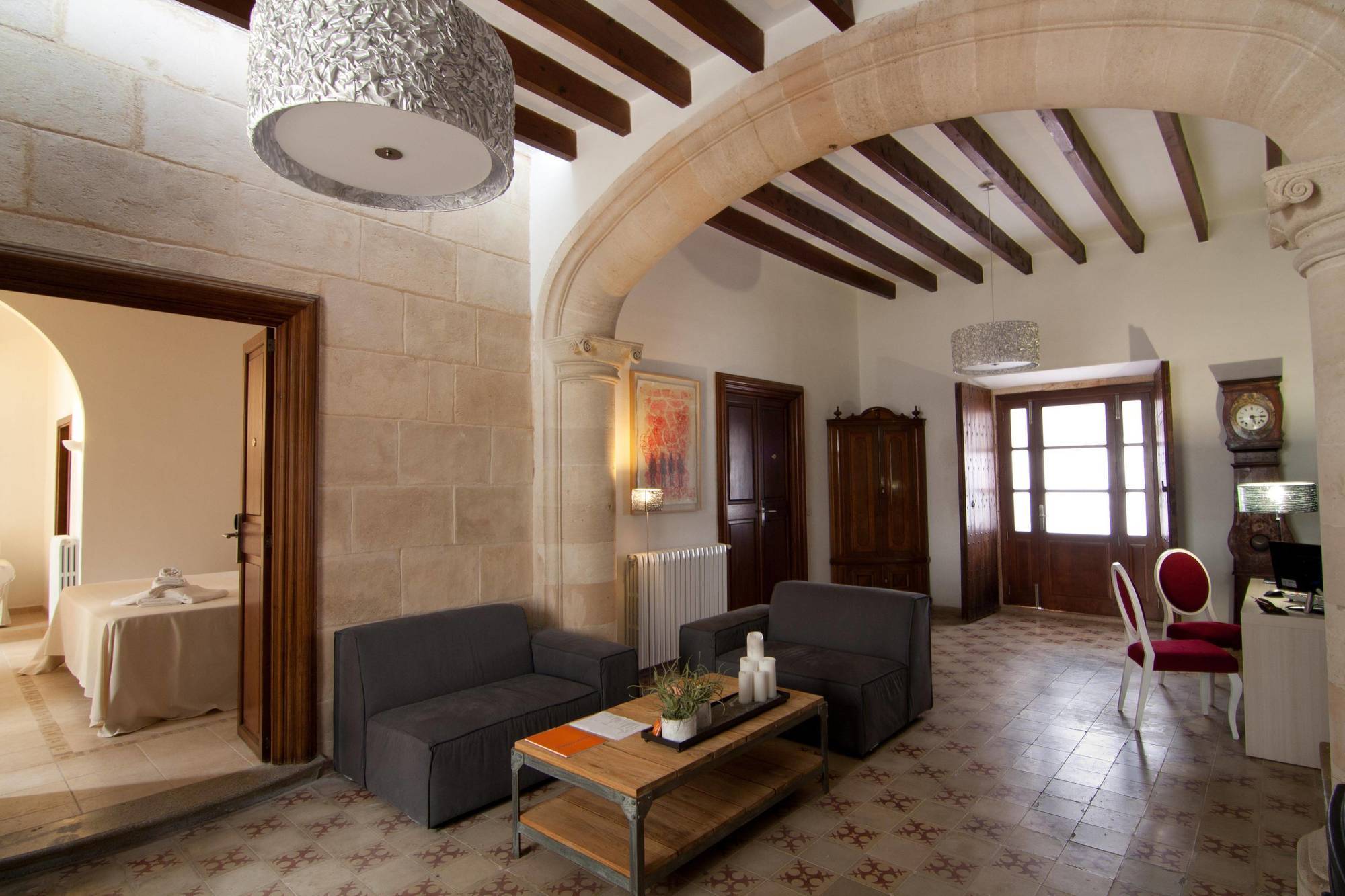 By Eurotels Hotel