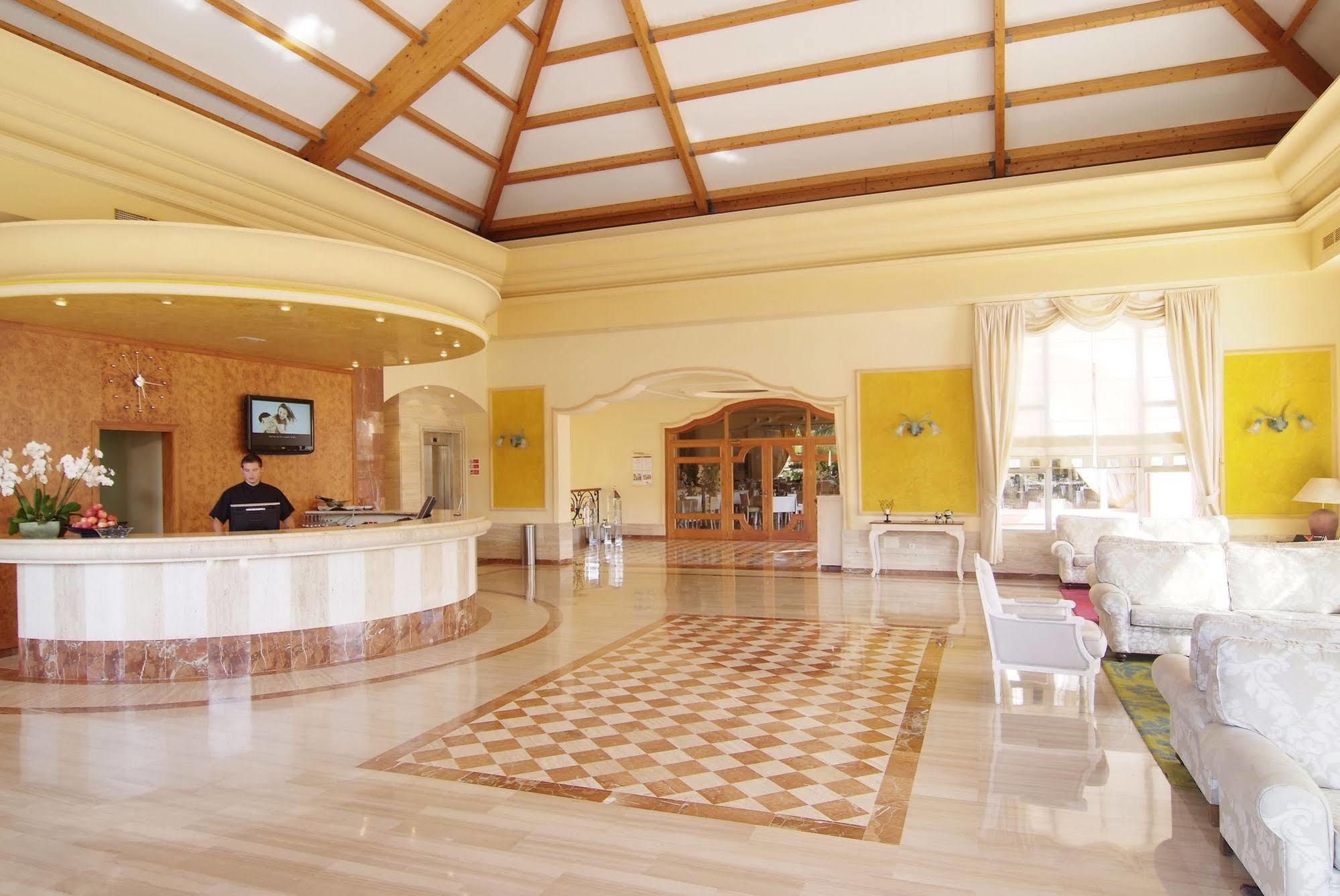 Viva Cala Mesquida & Adults Only 16