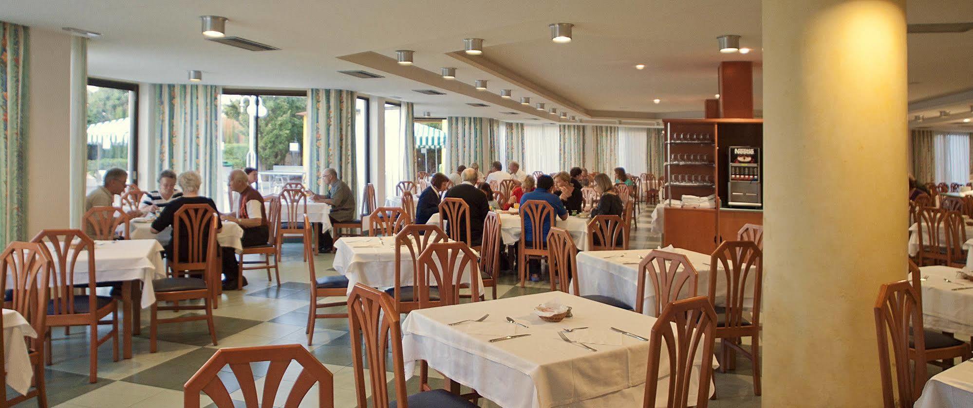 Apartahotel Trh Jardín Del Mar Santa Ponsa