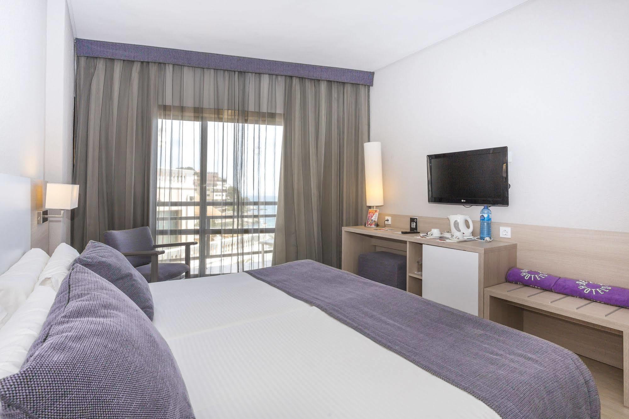 Be Live Adults Only Marivent 4*
