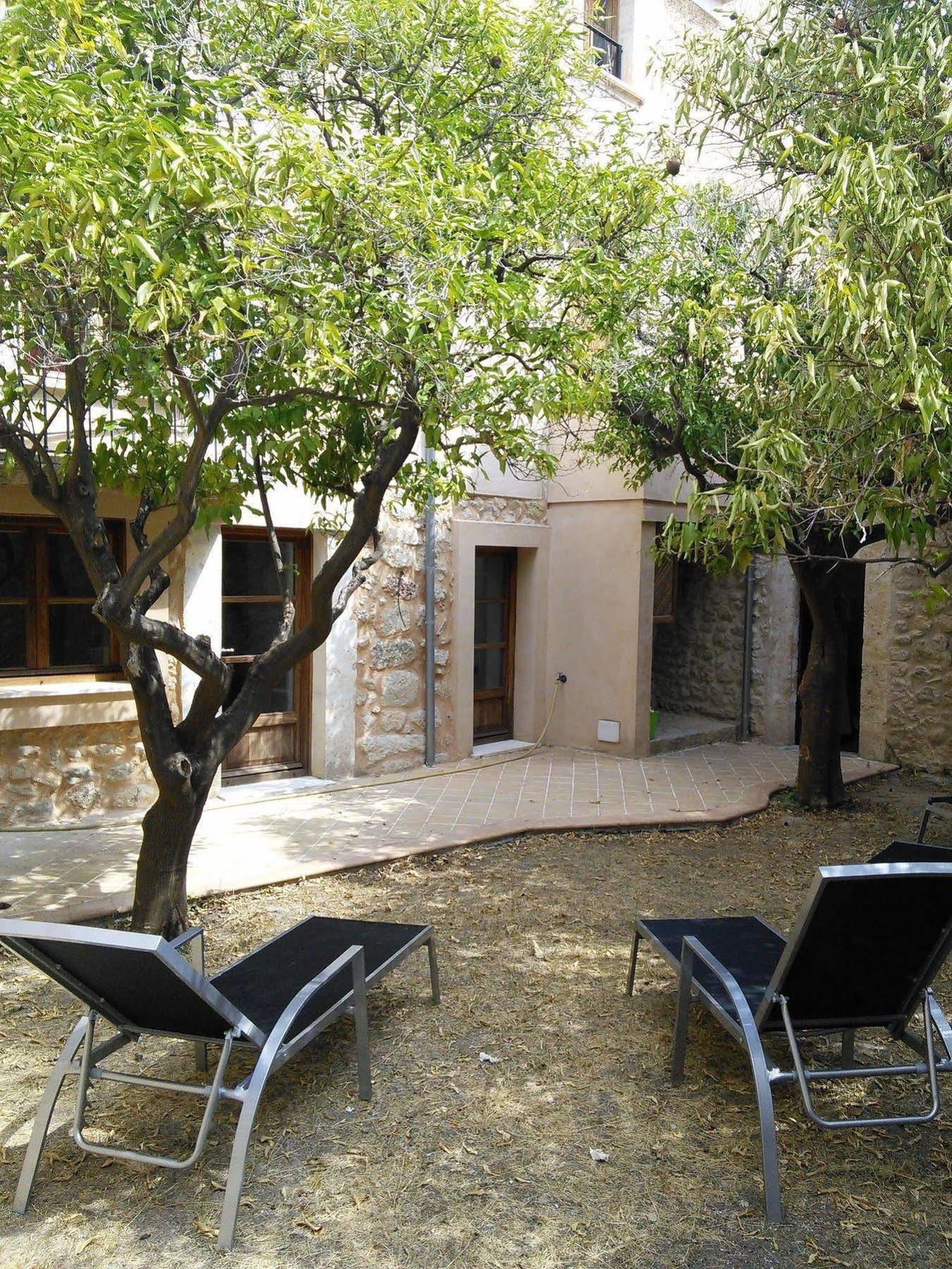 Tramuntana Suites Bed and breakfast 3*