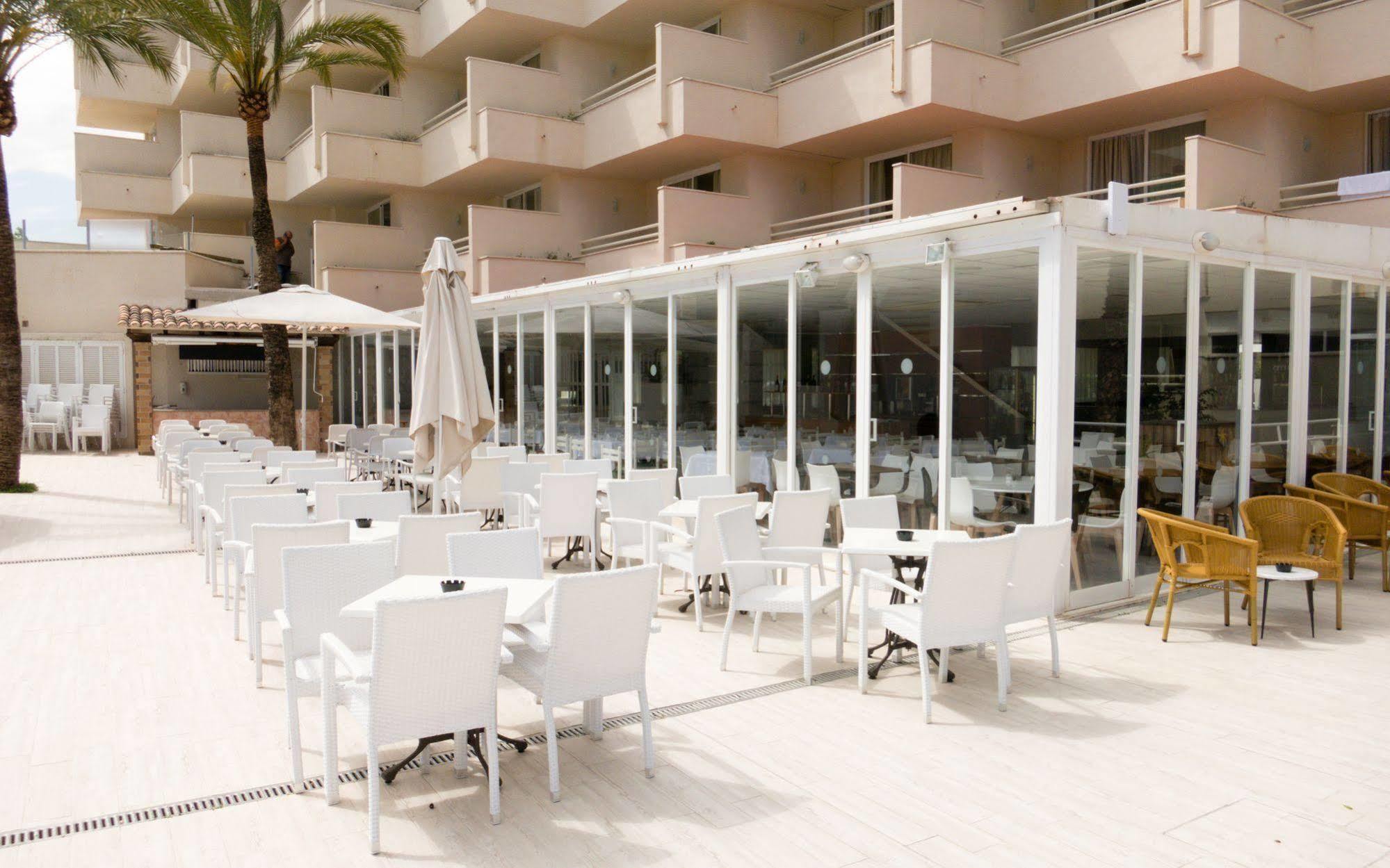Hotel Globales Cala Bona 4*