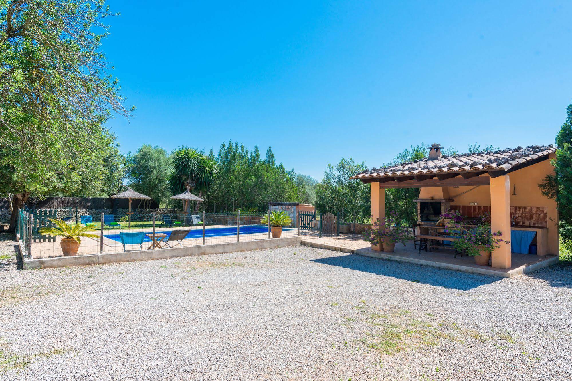 Rafalino Villa *
