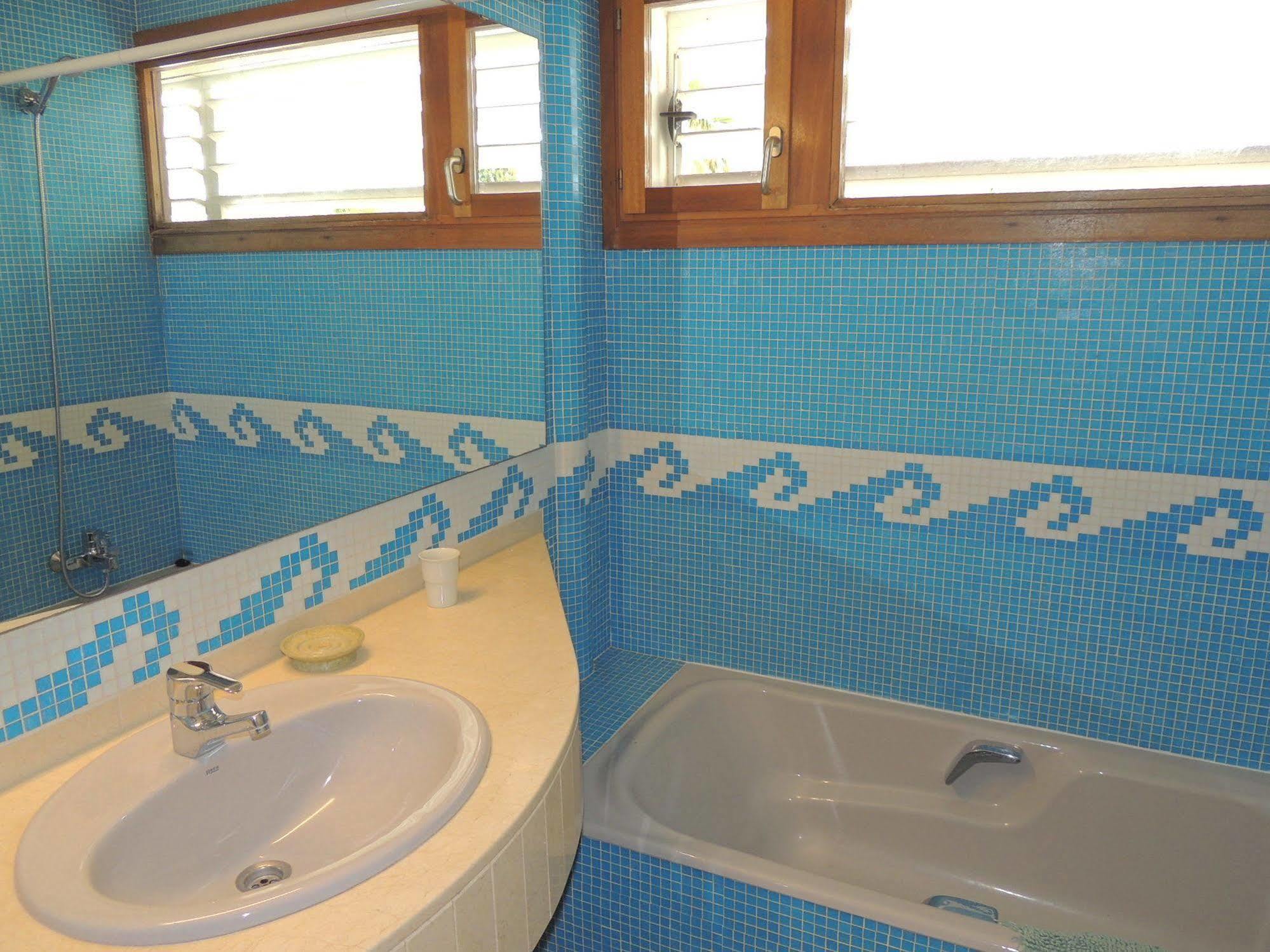 Veri Blau *