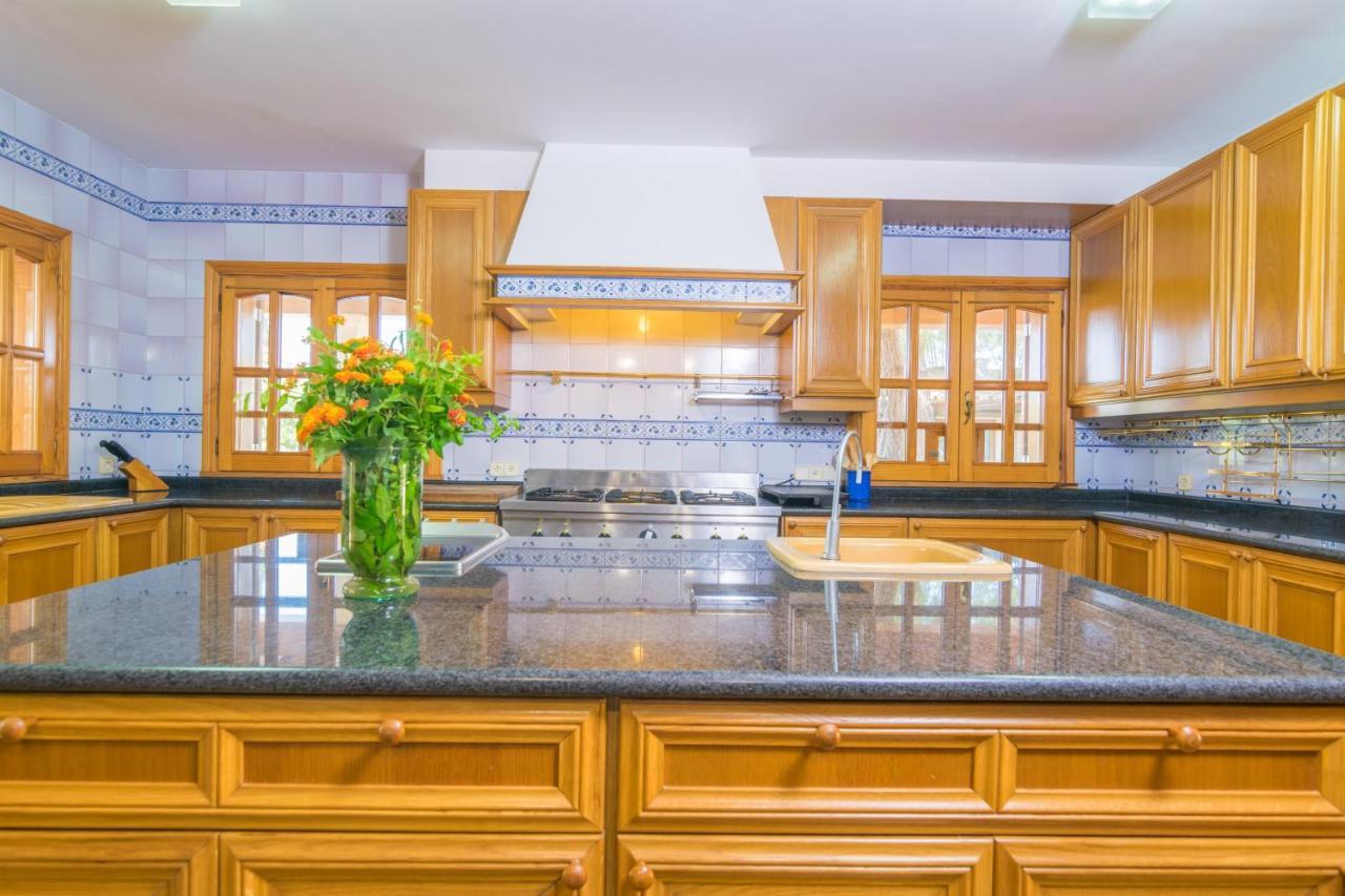 Marjals Villa *