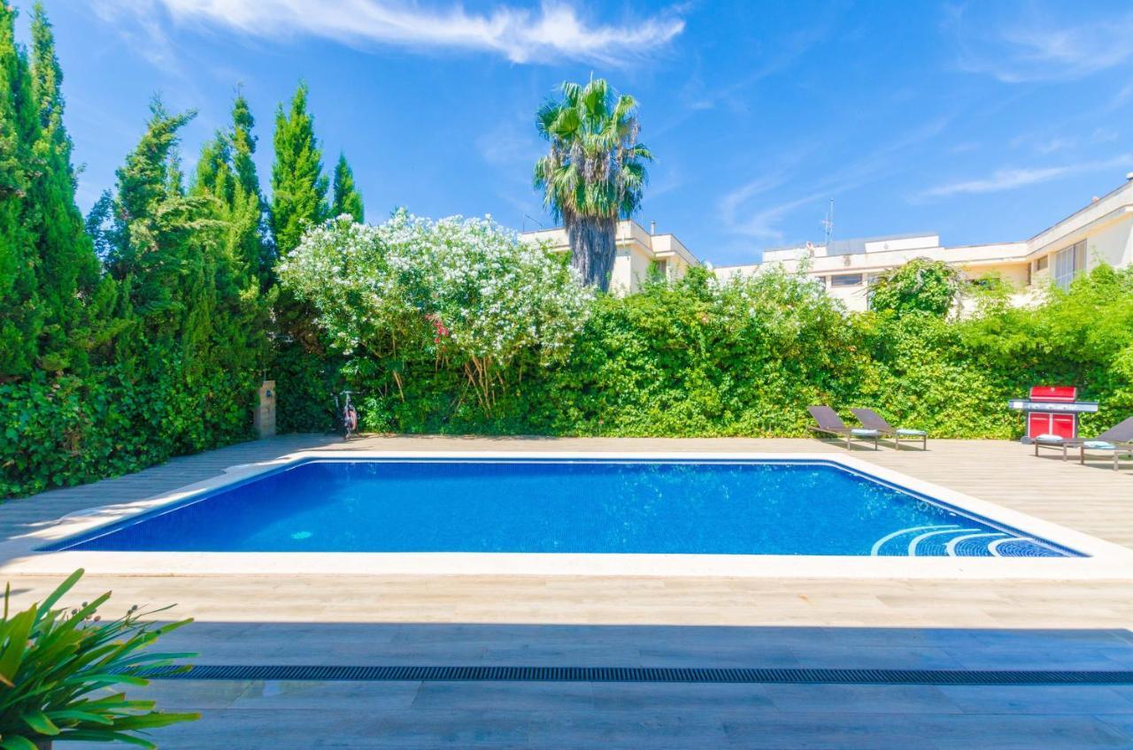Diagonal Villa