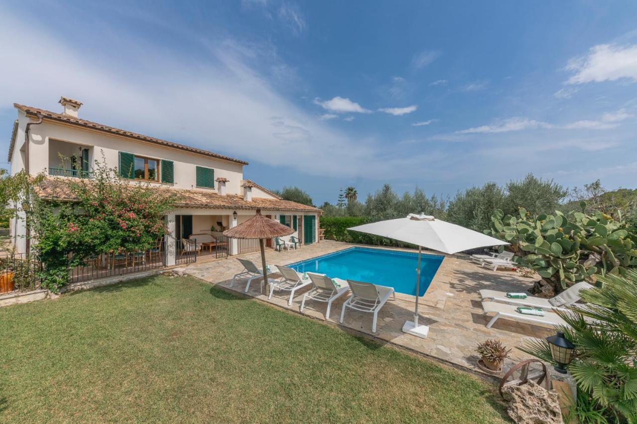 Villa Finca La Vinya *