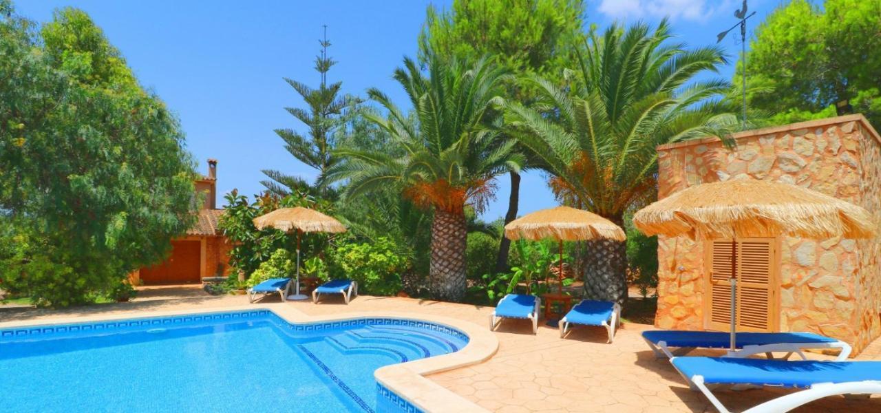Crestall Villa
