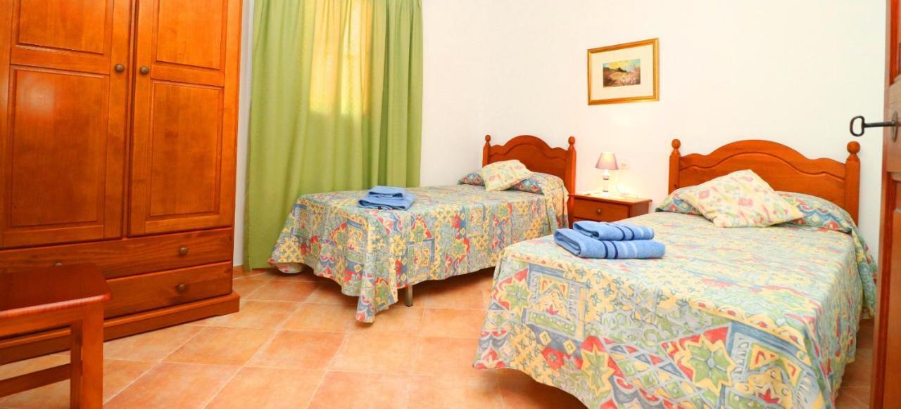 Crestall Villa