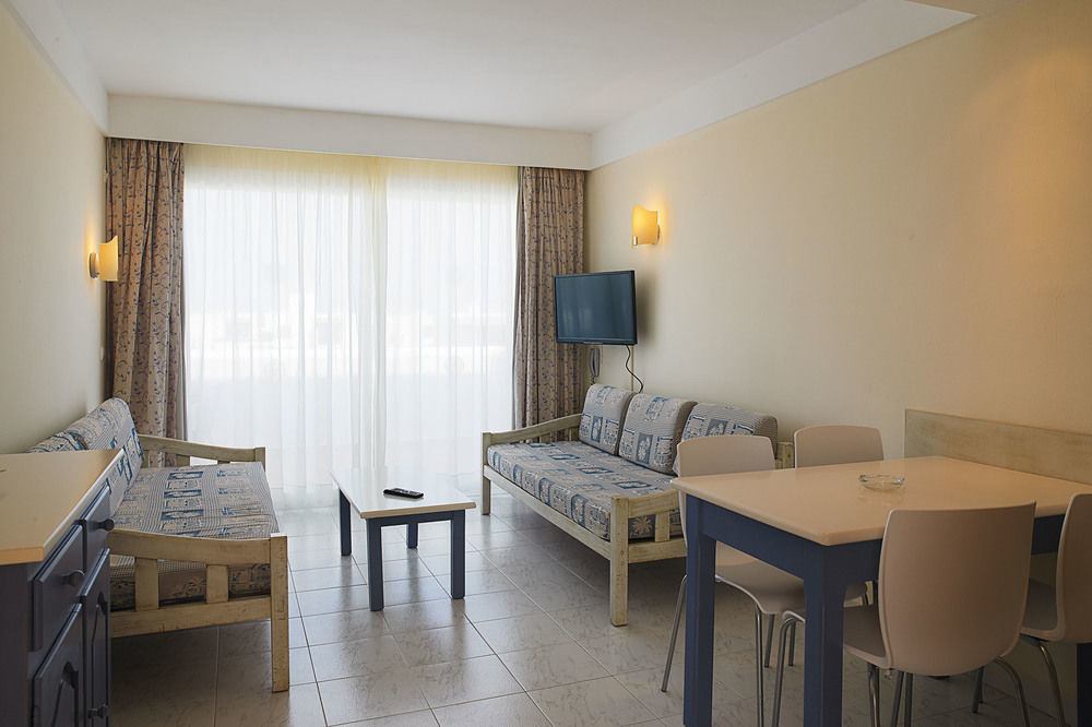 Apartahotel Playa 3*