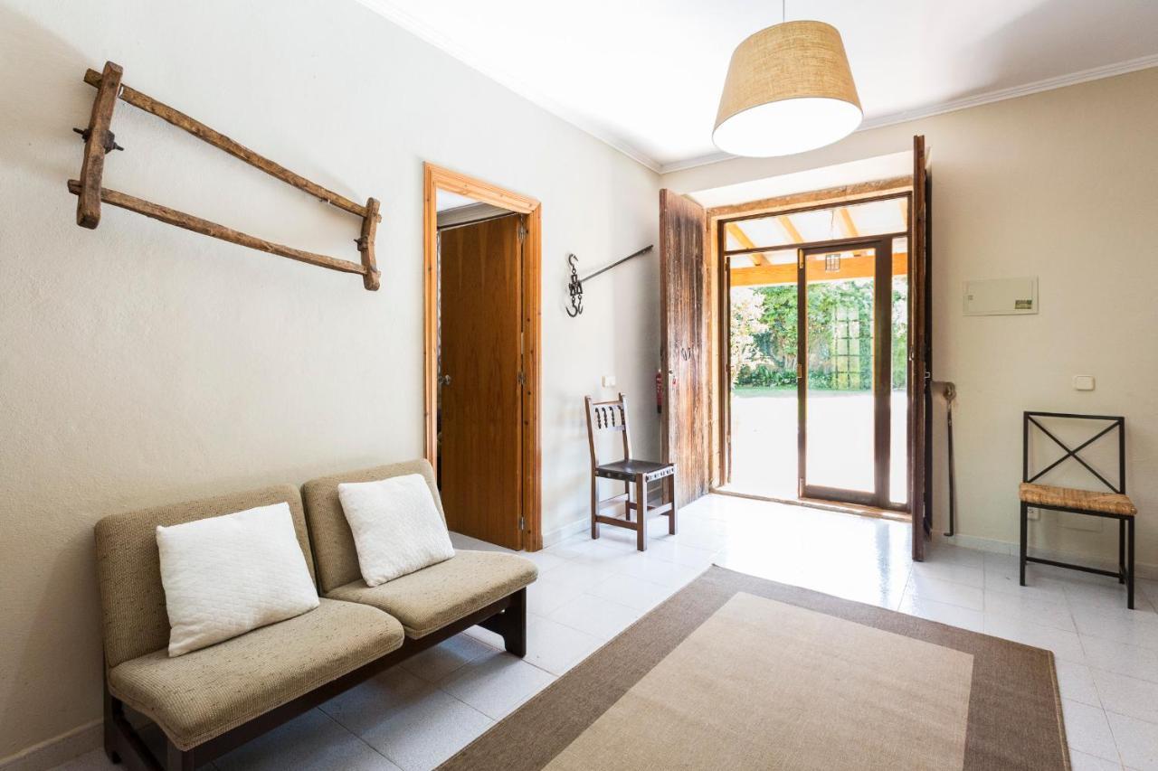 Agina Villa *