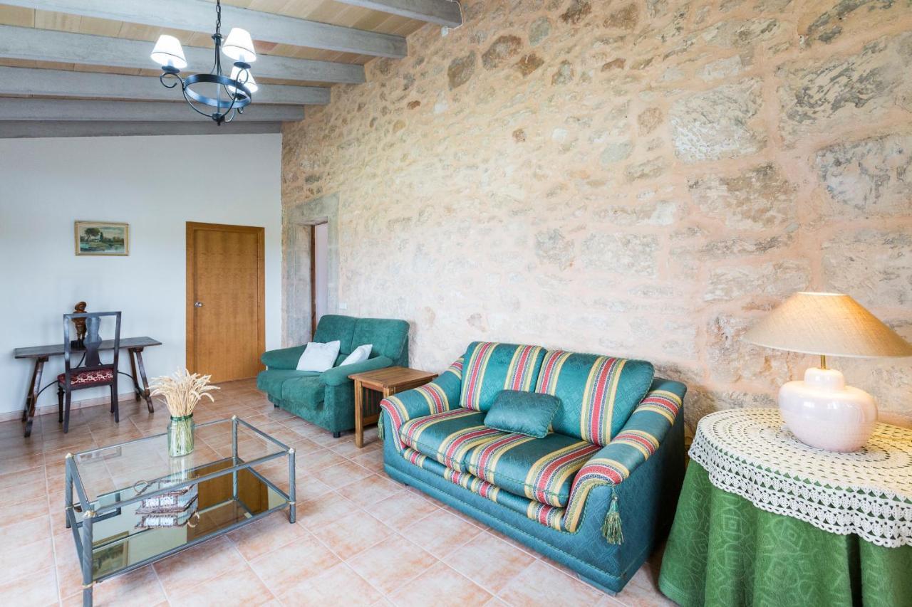 Agina Villa