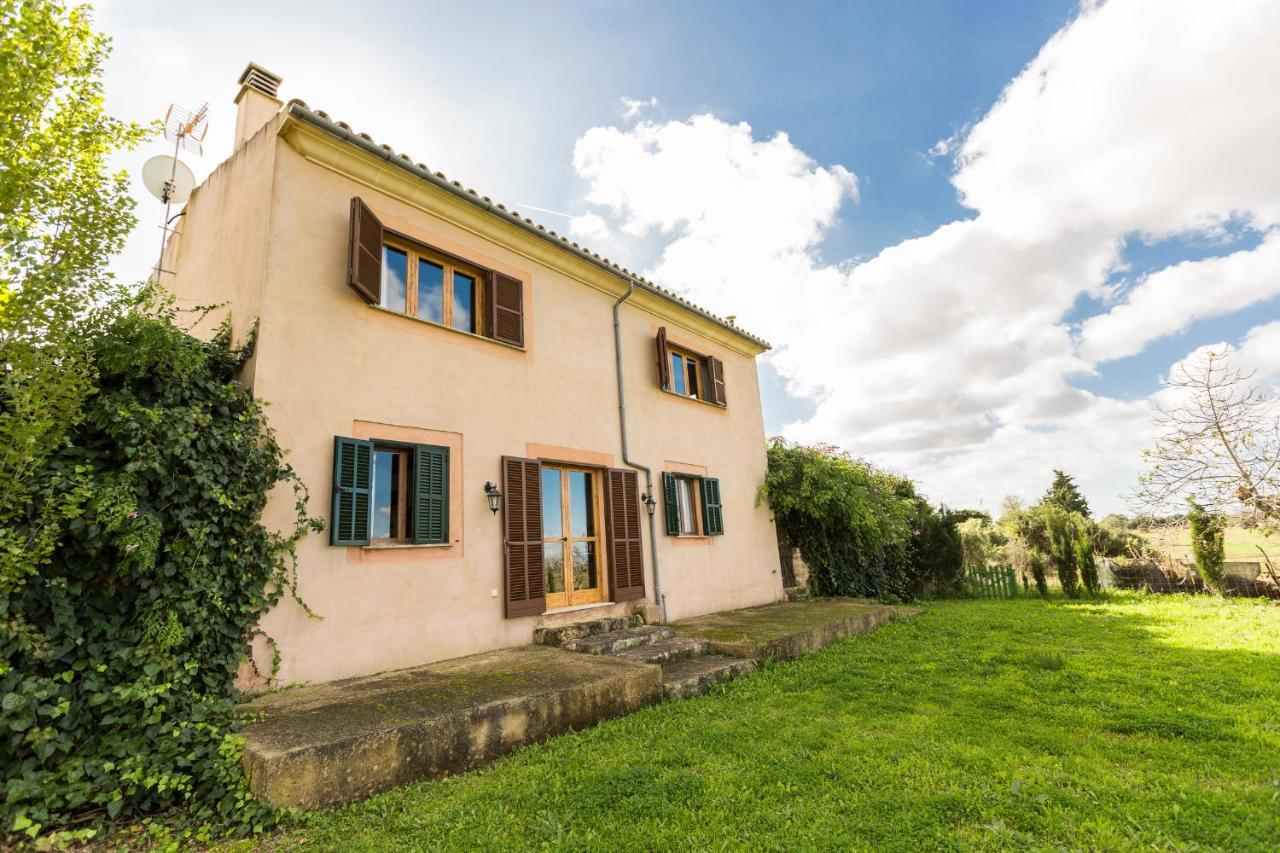 Agina Villa *