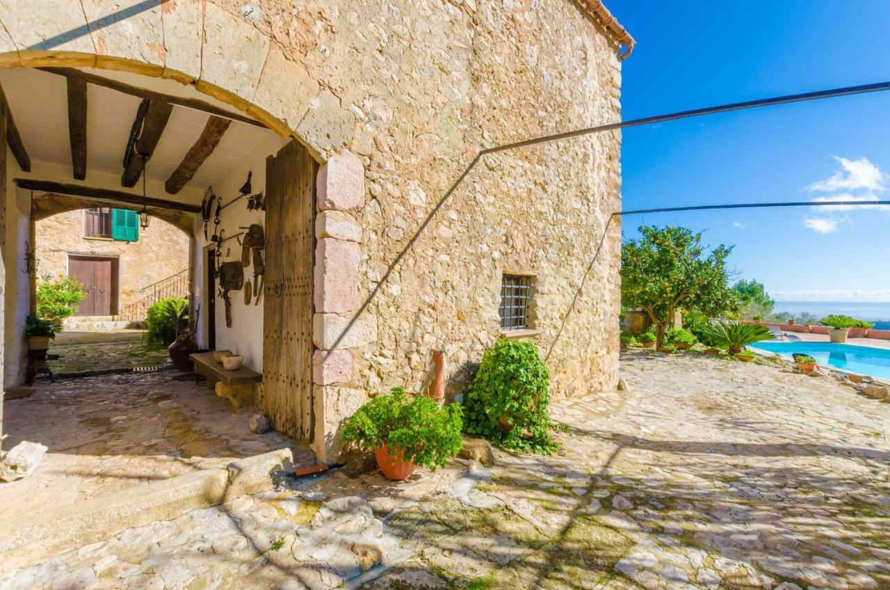 Sobreamunt Villa *