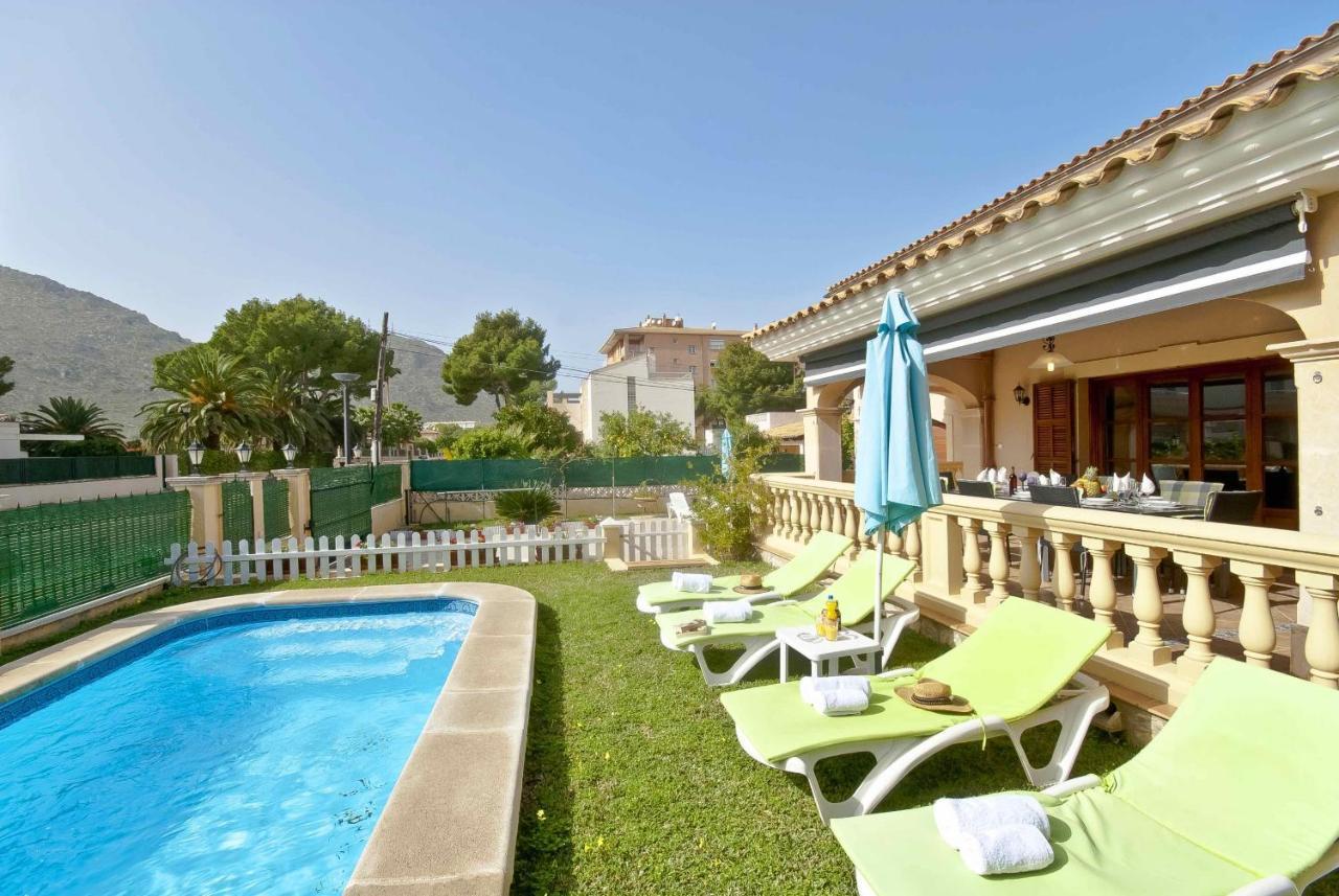 Villa Llac Blau - Mediterranean Styled With Pool *