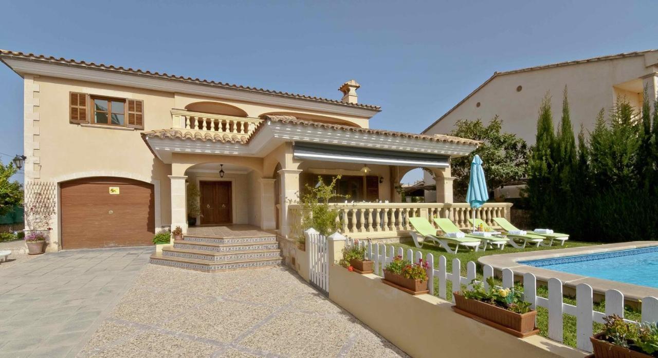 Llac Blau - Mediterranean Styled With Pool *