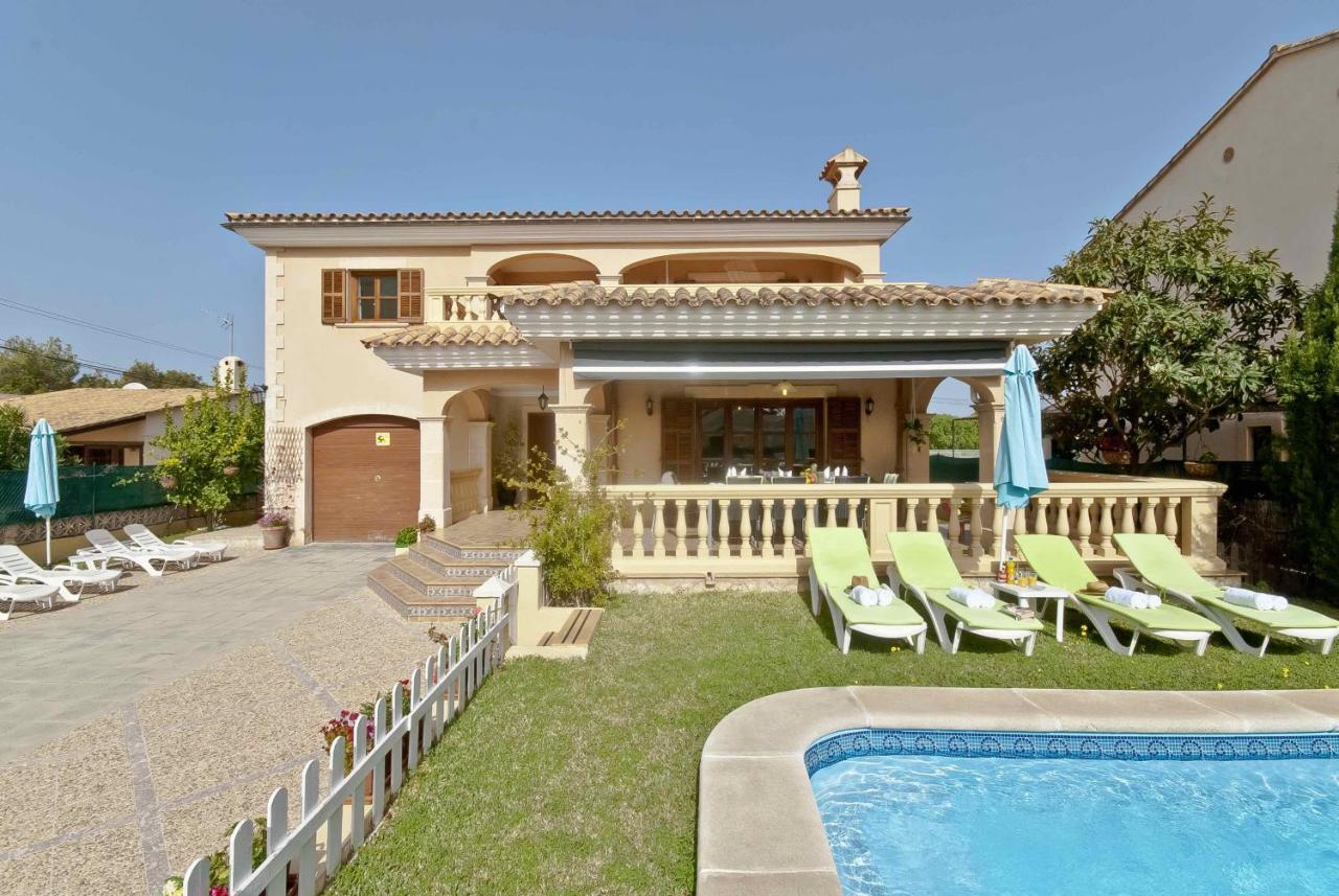 Llac Blau - Mediterranean Styled With Pool Villa