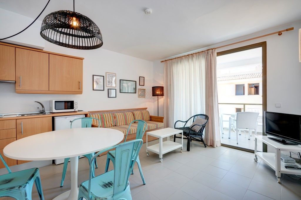 Lemar Apts