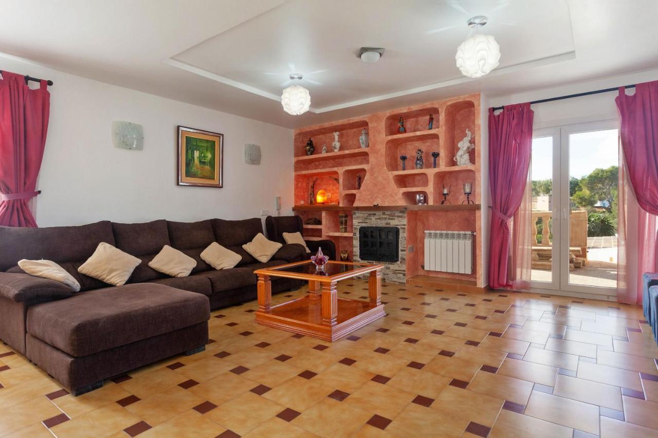 Lirica Villa *