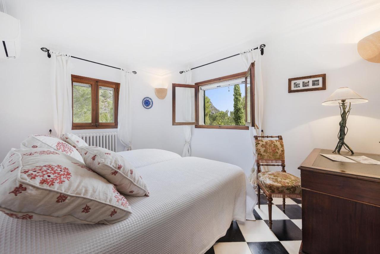 Villa Punxa Dalt - Traditional With Heatable Pool Pollensa