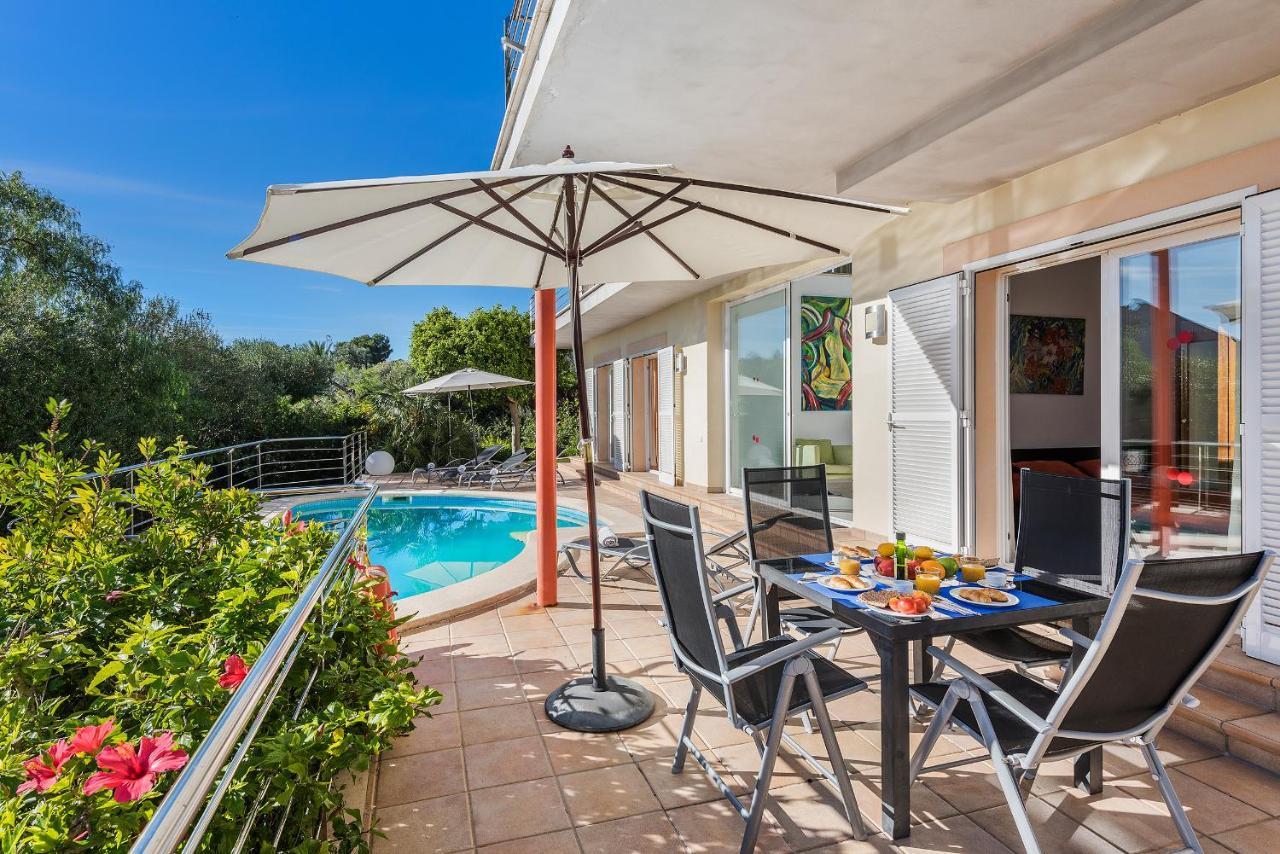 Villa Vistafar - Private Pool & Only 50m To The Sea Alcúdia