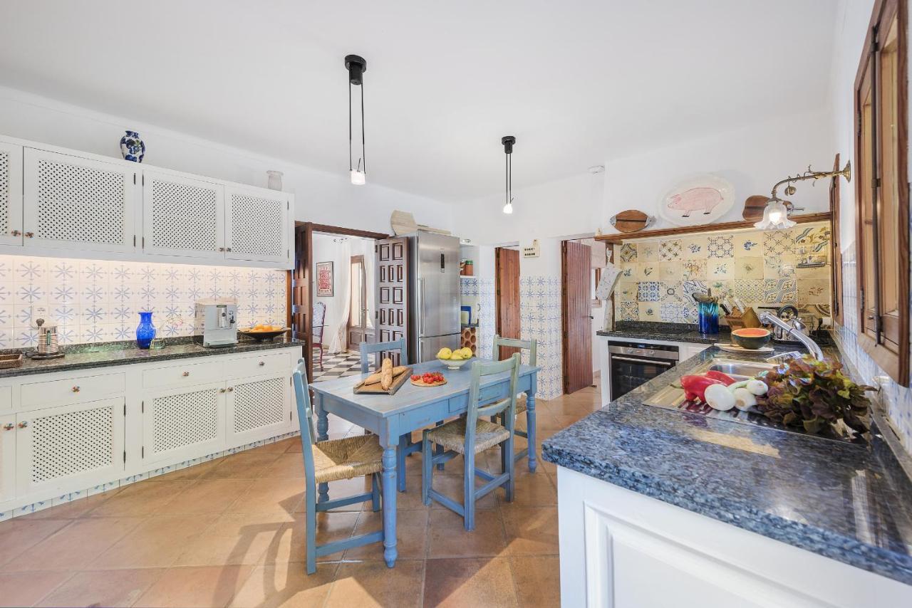 Punxa Dalt - Traditional With Heatable Pool Villa *
