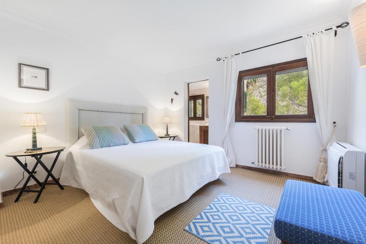 Punxa Dalt - Traditional With Heatable Pool