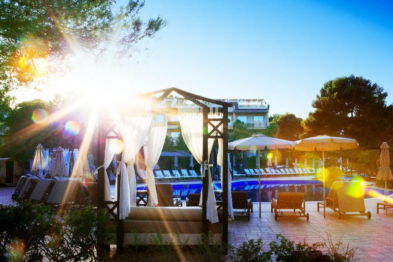 Viva Cala Mesquida & Adults Only 16