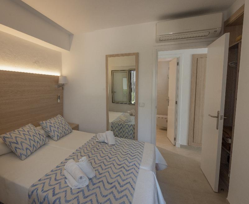 Sol Naixent Hotel 2*