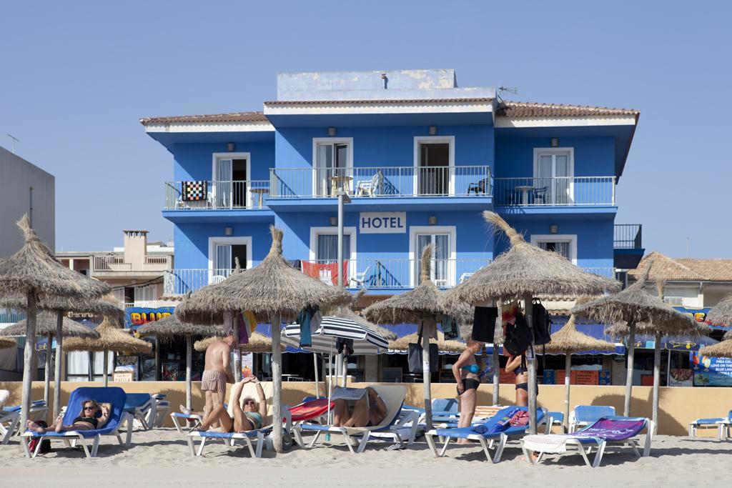 Blue Hotel